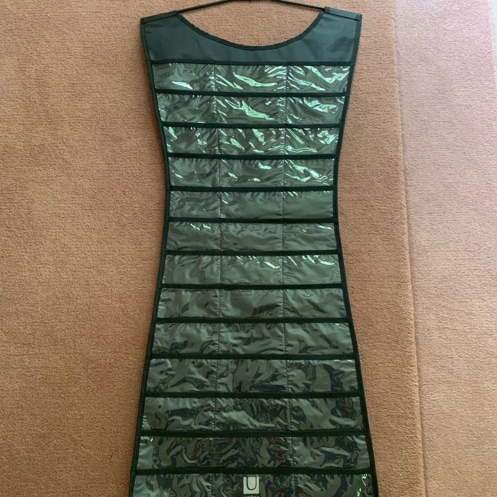Jewelry Holder Shaped LBD